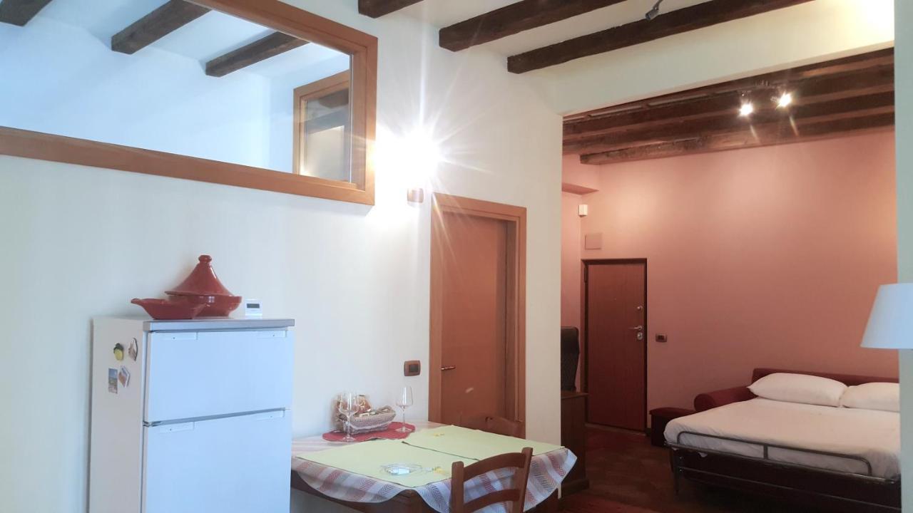 Monolocale In Centro A Verona Leilighet Eksteriør bilde